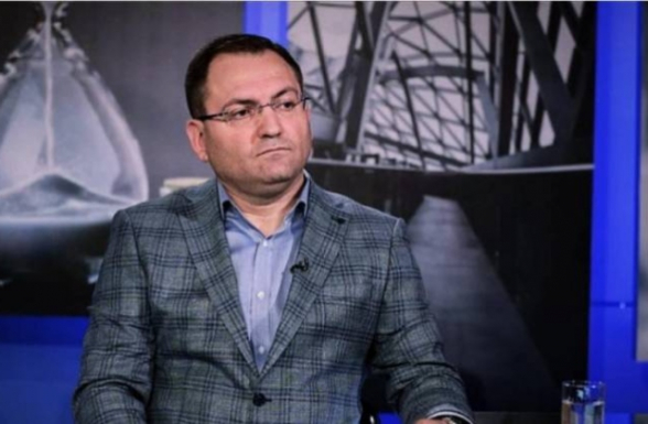 Ստի դեմքը պատռող՝ ընդամենը չորս հարցադրումներ ունեմ